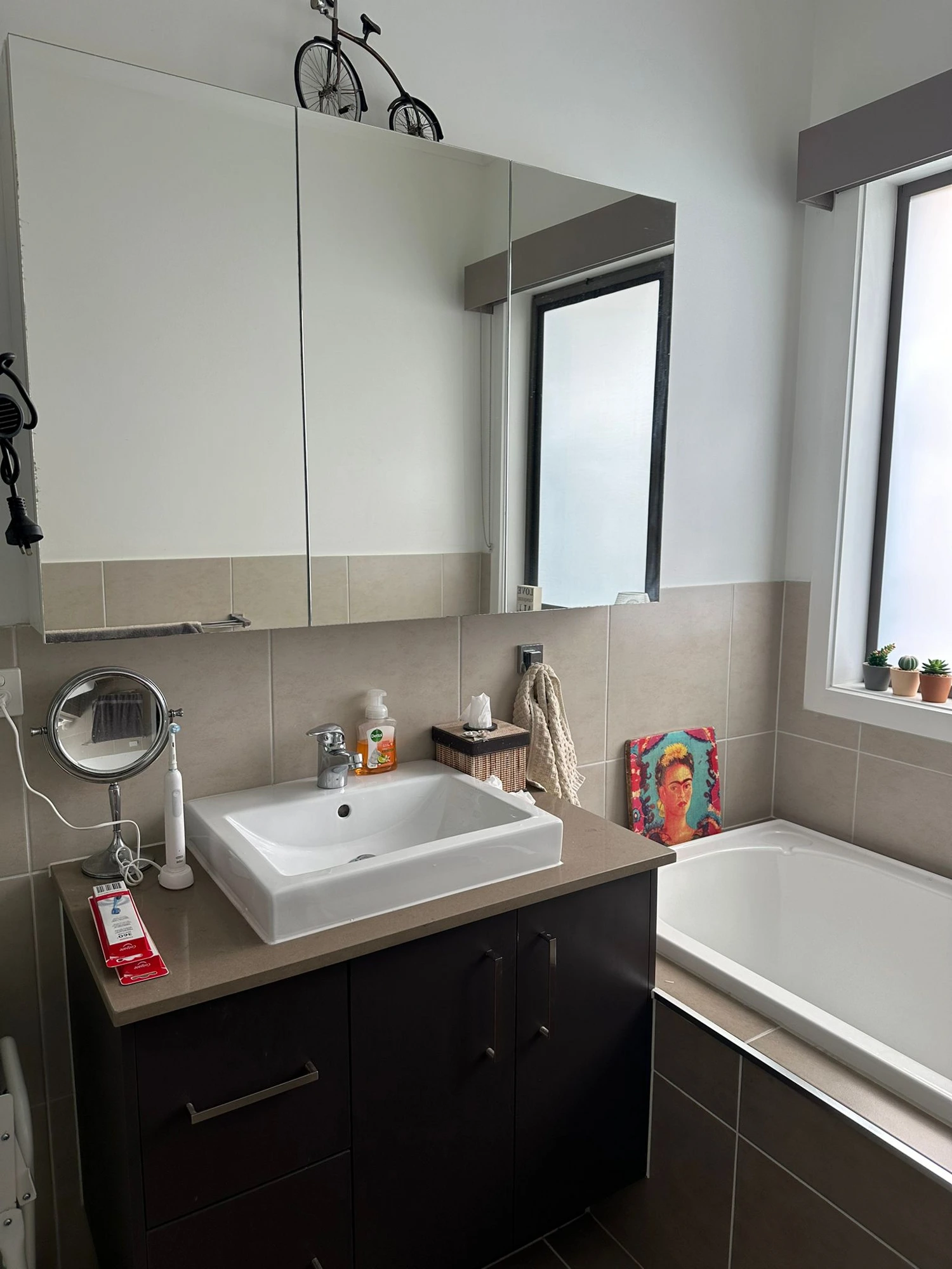 Bathtub deep clean